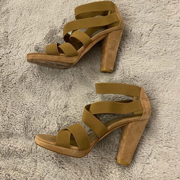 Stuart Weitzman suede heels, size 8,5 - Picture 1 of 9